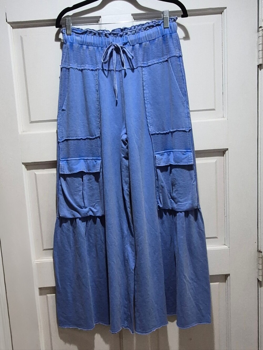 Easel Mineral Washed Boho Cargo Wide Leg Pants – Blue – Size Small NWT